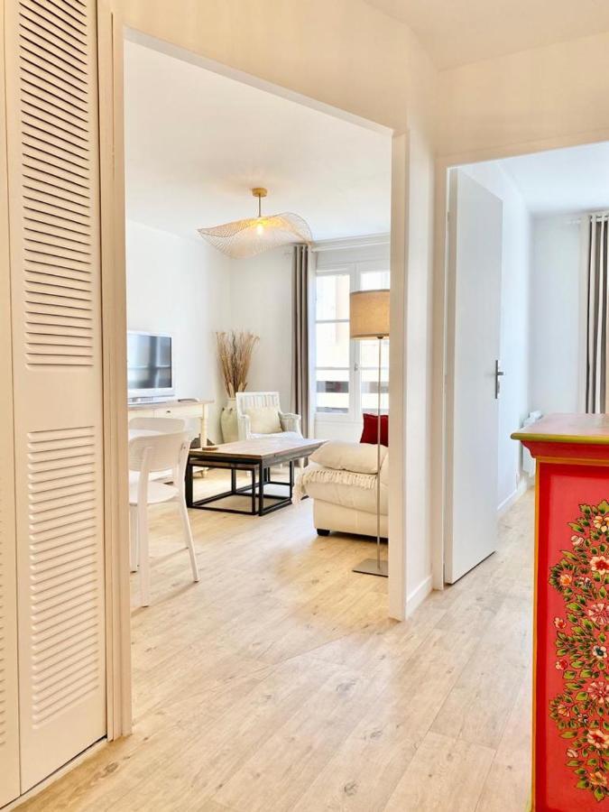 Appartement Elegant Avec Vue Sur Le Port Сен-Мартен-де-Ре Экстерьер фото